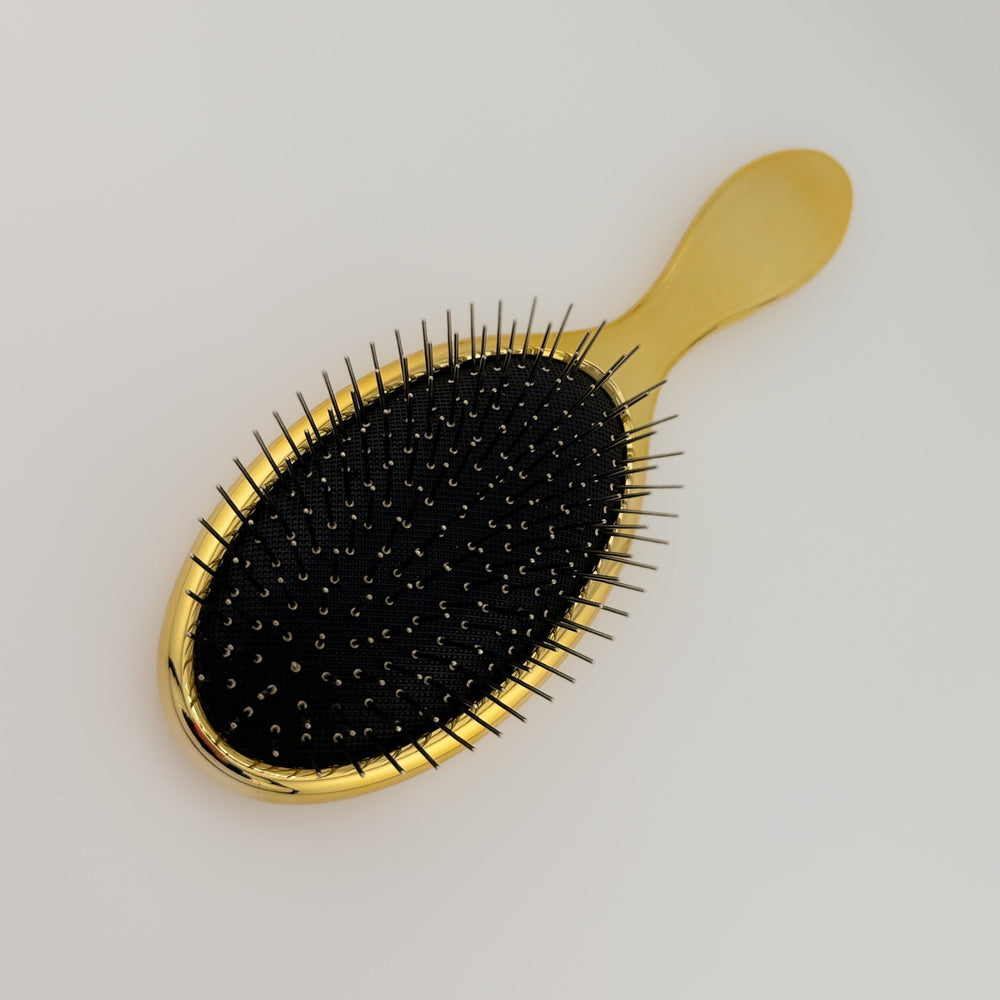 Salt and Pine Hair The Detangling Brush